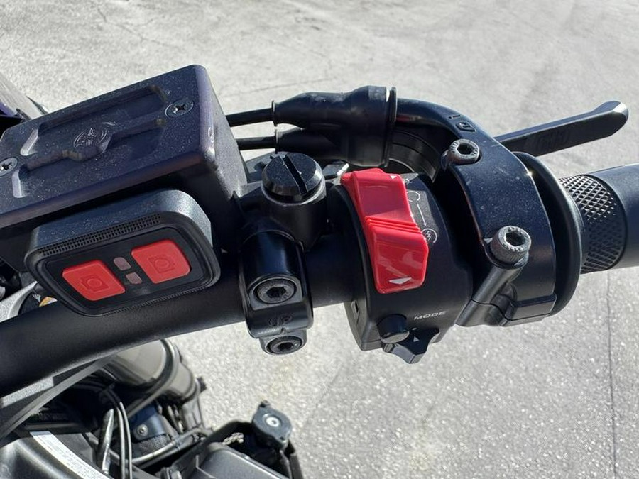 2016 Yamaha XSR900™ Abarth