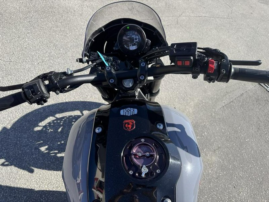 2016 Yamaha XSR900™ Abarth