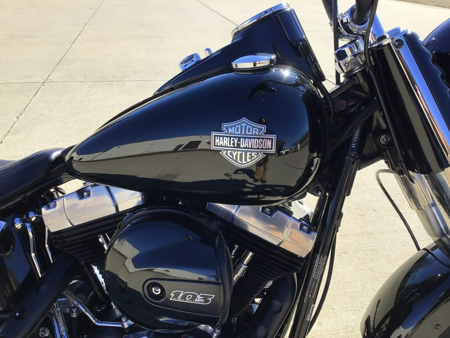 FLS 2017 Softail Slim®