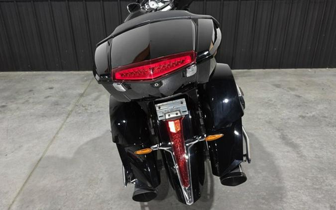 2015 Victory Motorcycles Cross Country Tour