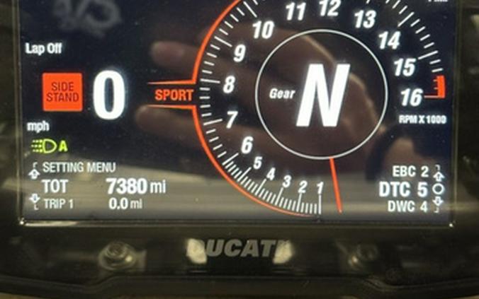 2022 Ducati Panigale V4 S Ducati Red
