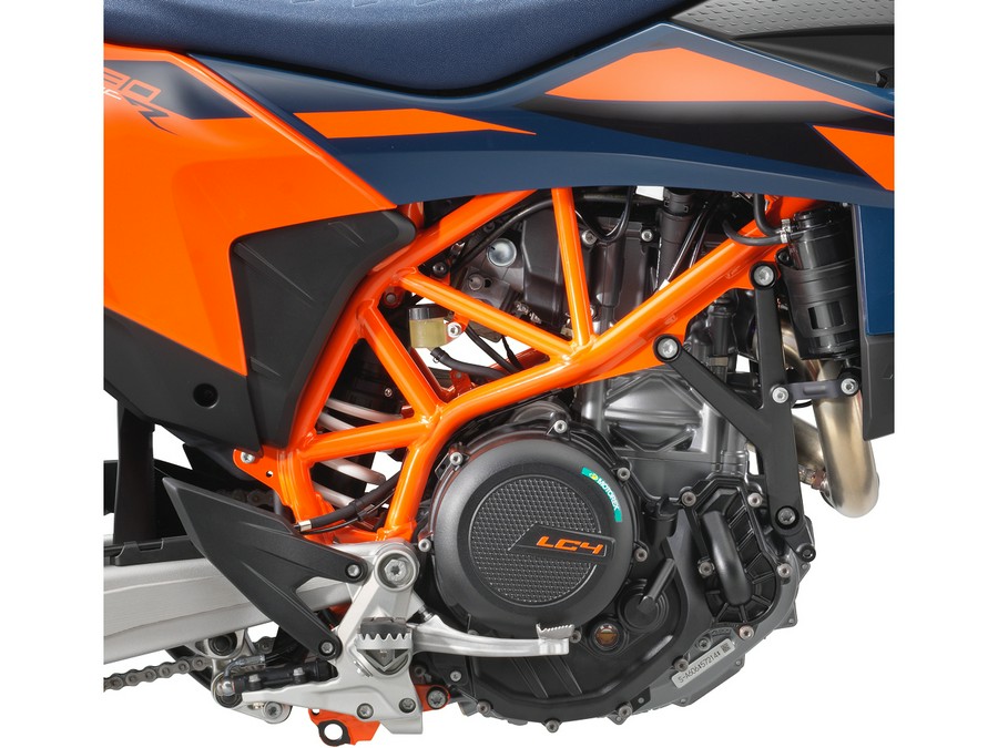2026 KTM SMC 690 R