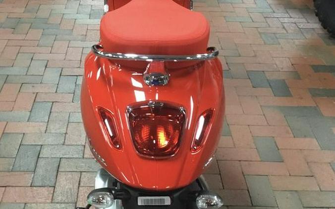 2023 Vespa Primavera 50 Red