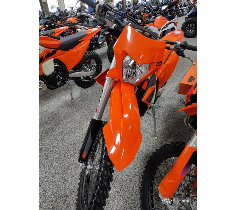 2025 KTM 450 XCF-W