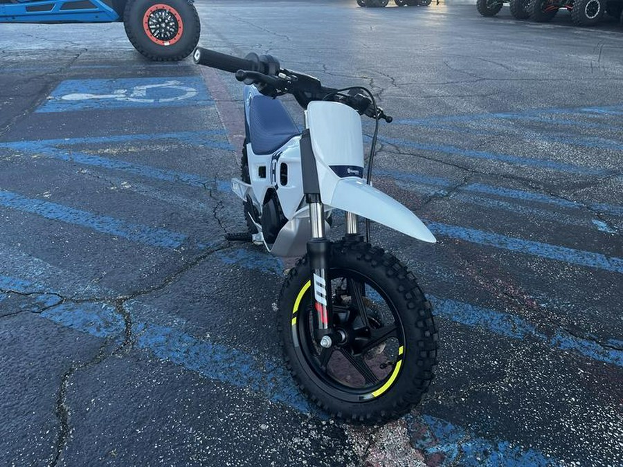 2024 Husqvarna® EE 2