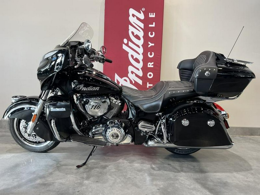 2023 Indian Motorcycle® Roadmaster® Black Metallic