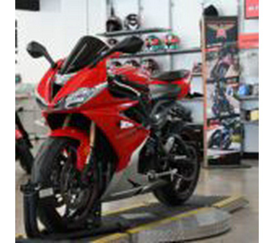 2016 Triumph Daytona 675