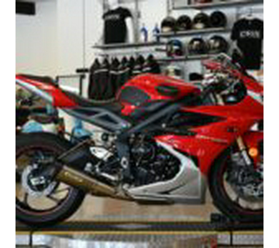 2016 Triumph Daytona 675