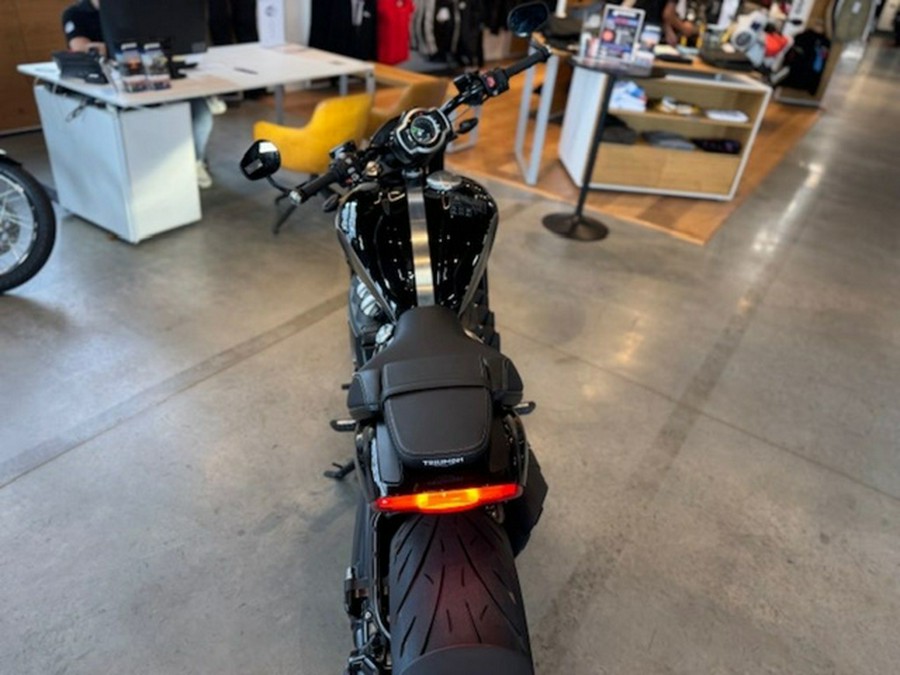 2025 Triumph Rocket 3 Storm R