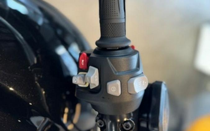 2025 Triumph Rocket 3 Storm R
