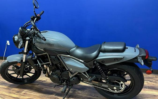 2024 Kawasaki Eliminator® Pearl Storm Gray