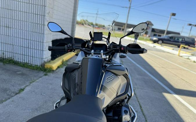 2024 BMW R 1250 GS Adventure Triple Black