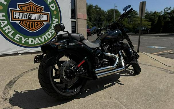 2016 Harley-Davidson® FXSE - CVO™ Pro Street Breakout®