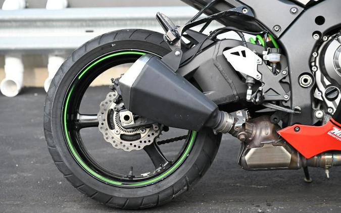 2015 Kawasaki Ninja® ZX™-10R 30th Anniversary