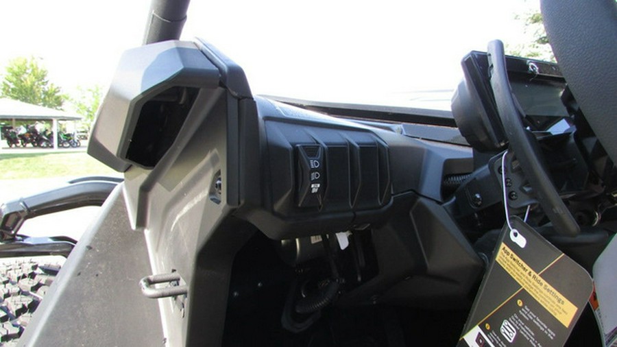 2025 Can-Am Maverick R Max X RS With Smart-Shox Dusty Navy & L