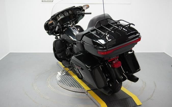 2024 Harley-Davidson® Ultra Limited Vivid Black