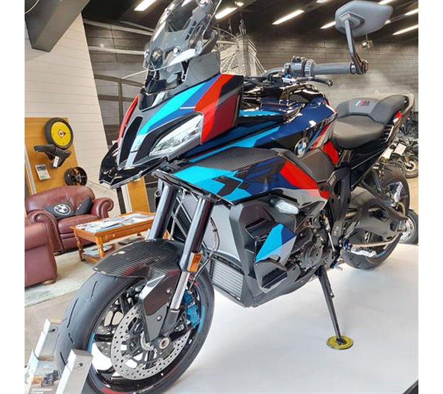 2026 BMW M 1000 XR