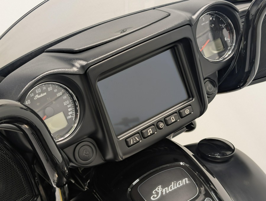 2019 Indian Motorcycle CHIEFTAIN DARK HORSE