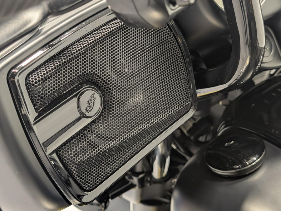 2019 Indian Motorcycle CHIEFTAIN DARK HORSE