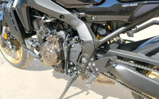 2026 YAMAHA XSR900