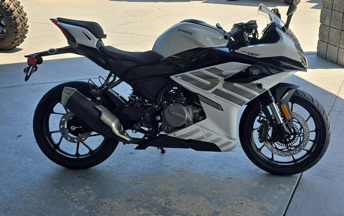 2026 CFMOTO 300SS