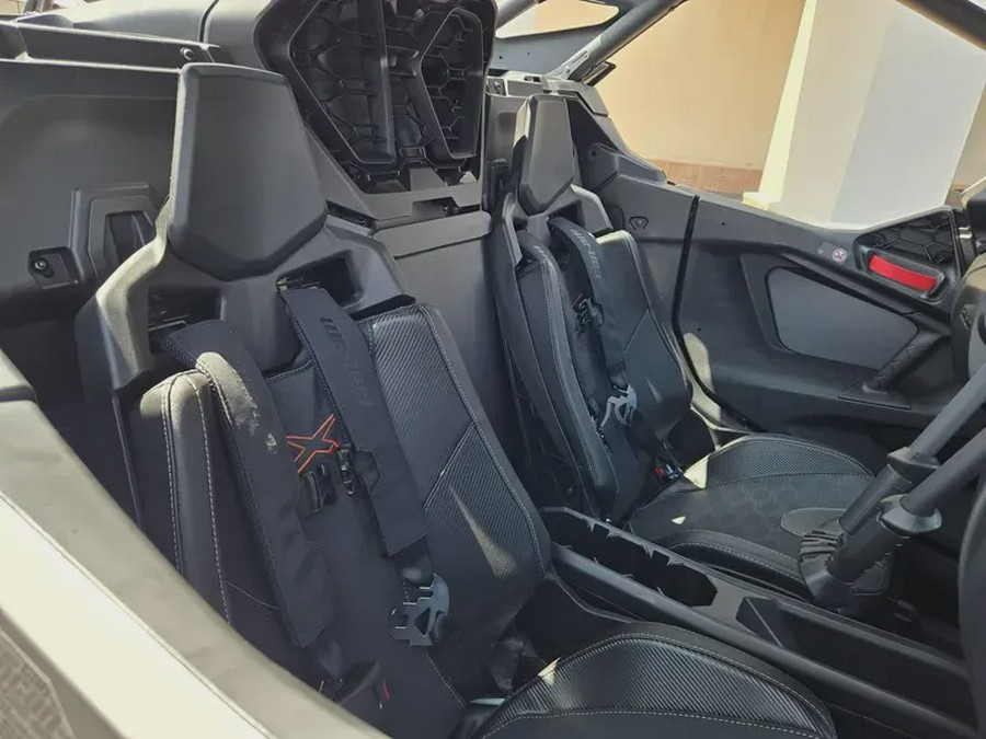 2025 CAN-AM MAVERICK R MAX X RS 999T DCT