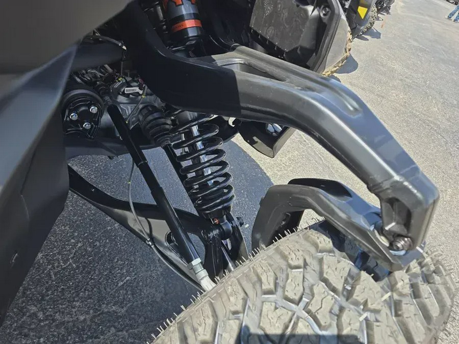 2025 CAN-AM MAVERICK R MAX X RS 999T DCT