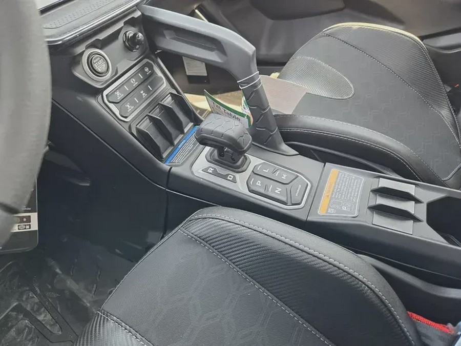 2025 CAN-AM MAVERICK R MAX X RS 999T DCT