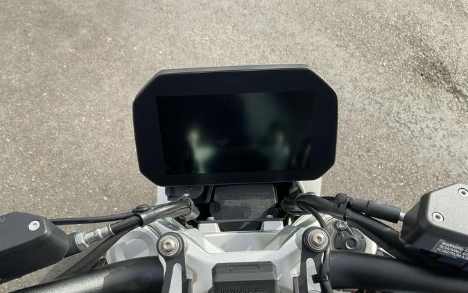 2026 BMW R 1300 R