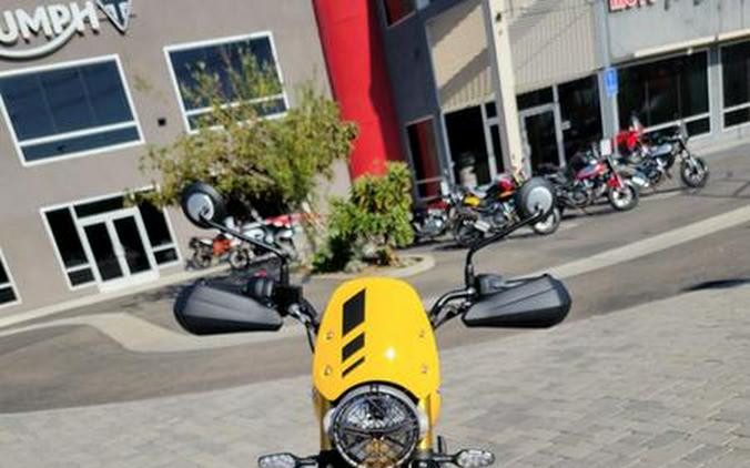 2026 Triumph Scrambler 400 XC Racing Yellow