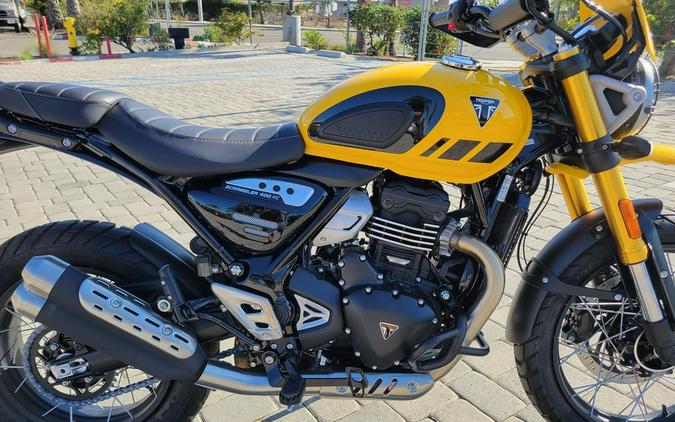 2026 Triumph Scrambler 400 XC Racing Yellow