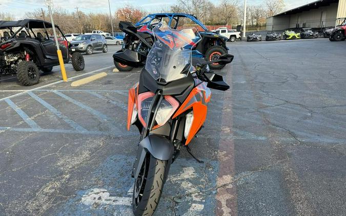 2024 KTM 1290 Super Duke GT