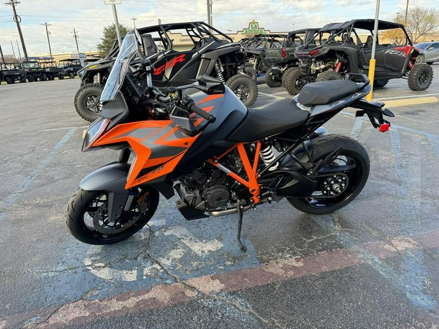 2024 KTM 1290 Super Duke GT