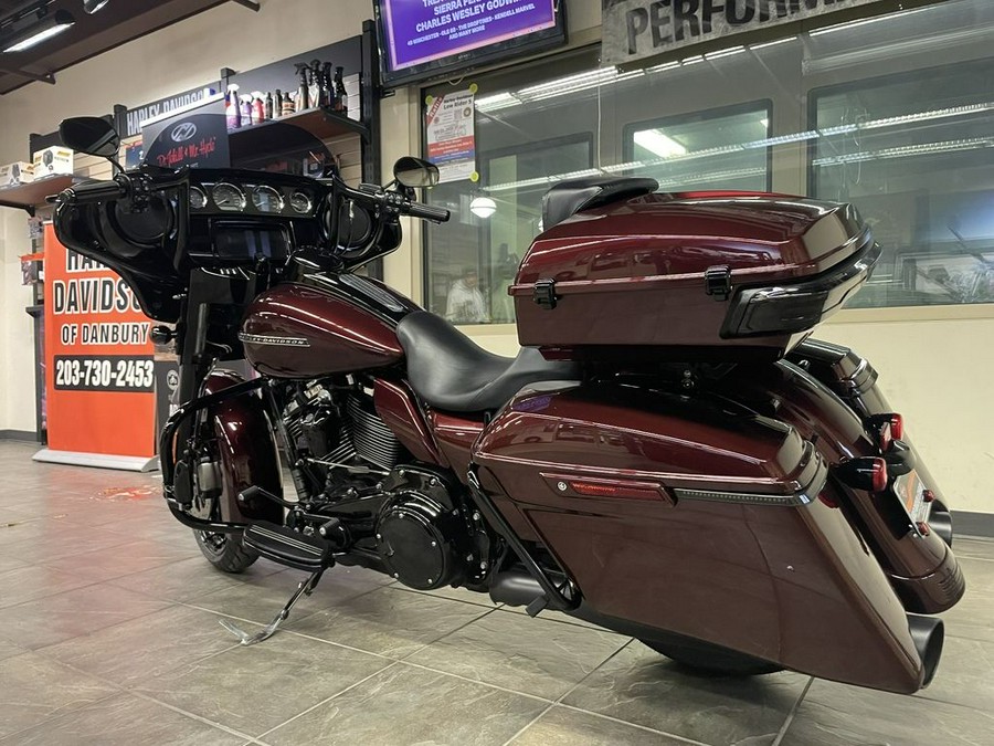 2018 Harley-Davidson® FLHXS - Street Glide® Special