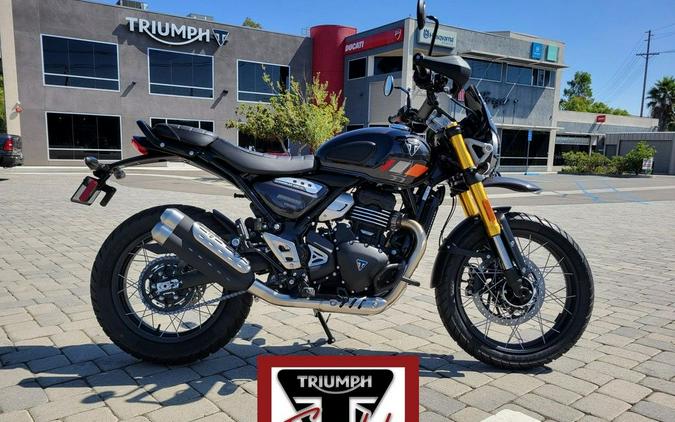 2026 Triumph Scrambler 400 XC Storm Grey