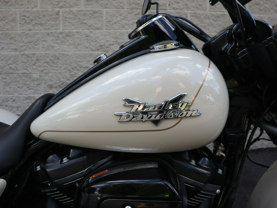 Used 2023 Harley-Davidson Freewheeler FLRT