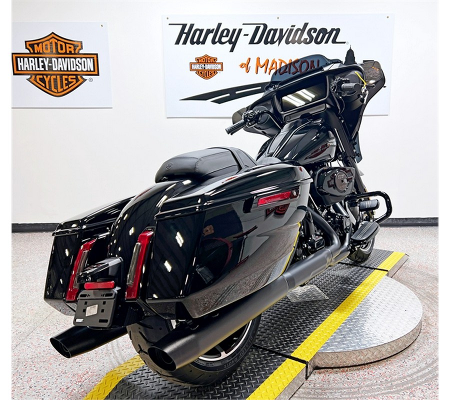 2024 Harley-Davidson Street Glide FLHX VIVID BLACK