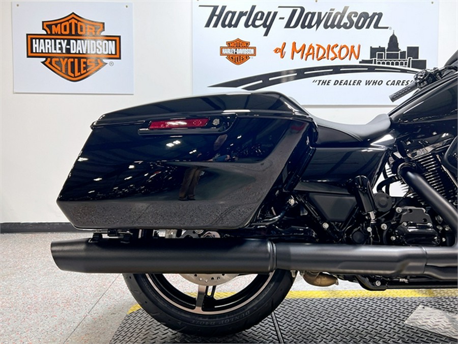 2024 Harley-Davidson Street Glide FLHX VIVID BLACK