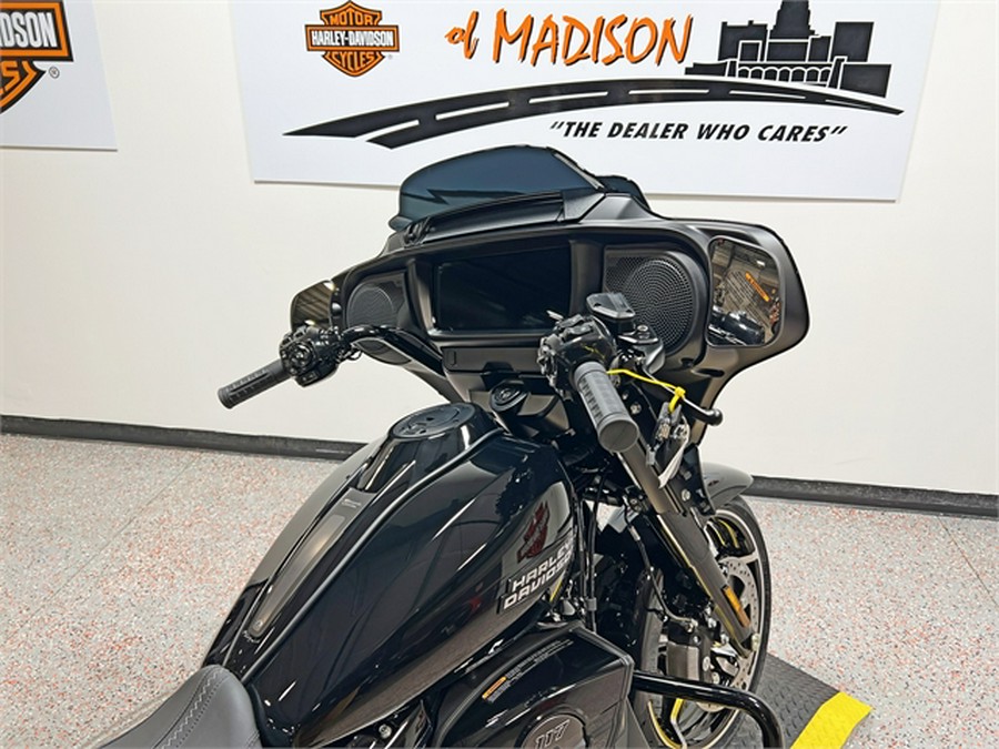 2024 Harley-Davidson Street Glide FLHX VIVID BLACK