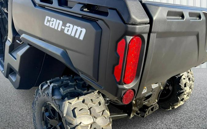 2026 Can-Am SSV DEF DPS 62 HD7 GN 26 DPS HD7