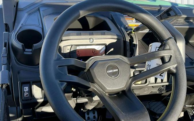 2026 Can-Am SSV DEF DPS 62 HD7 GN 26 DPS HD7