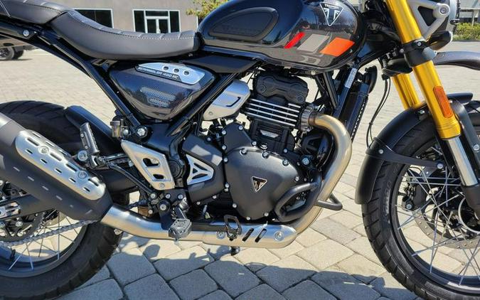 2026 Triumph Scrambler 400 XC Storm Grey