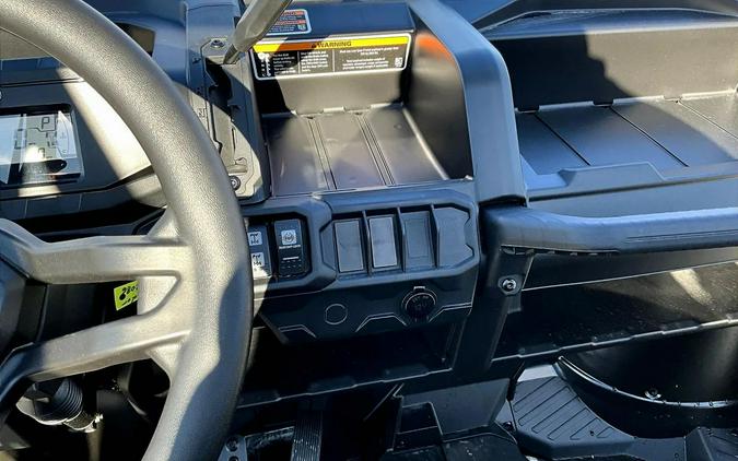 2026 Can-Am SSV DEF MAX DPS 62 HD7 GN 26