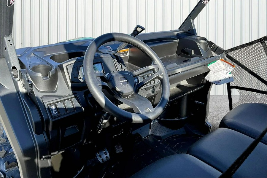 2026 Can-Am Defender MAX DPS HD7