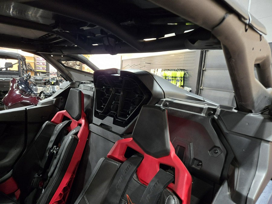 2025 CAN-AM MAVERICK R MAX X RS 999T DCT