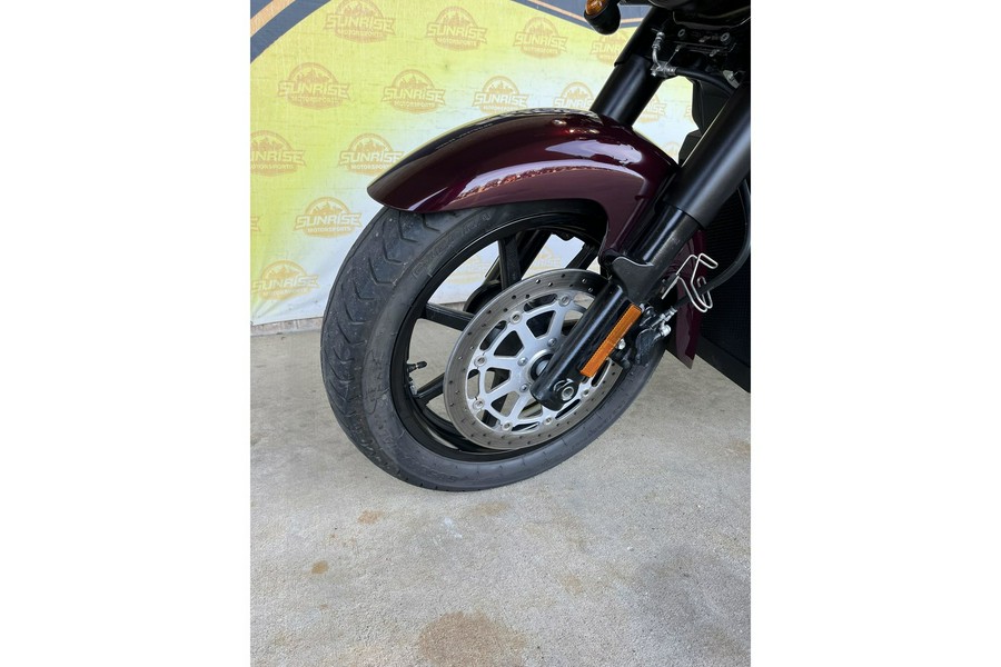 2015 Suzuki Boulevard C90 B.O.S.S.