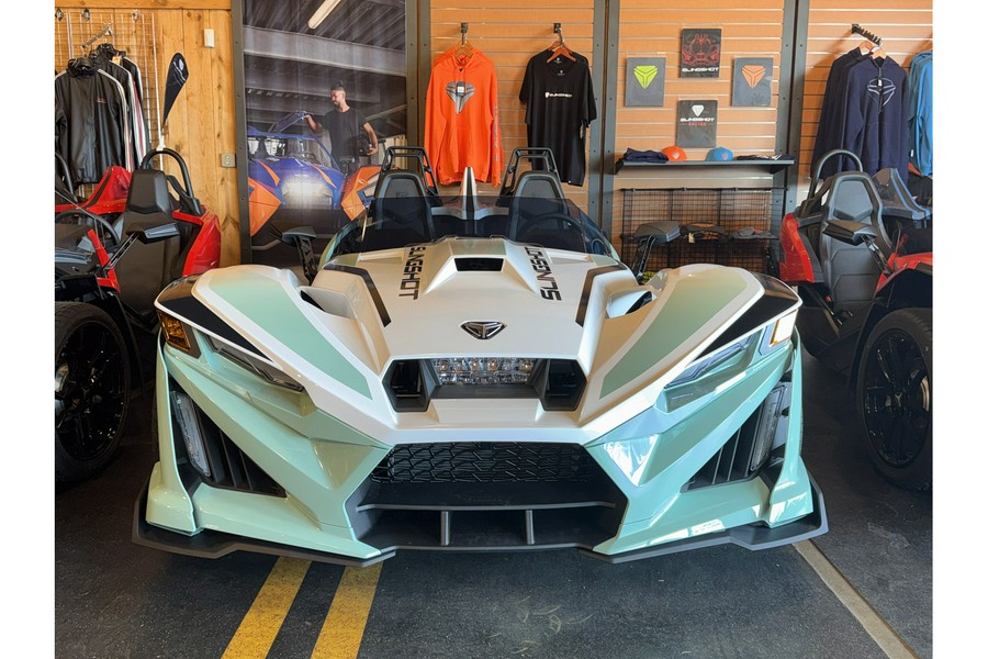 2026 TWC-26,2.0,A,R,49ST,WHITE AutoDrive - Slingshot
