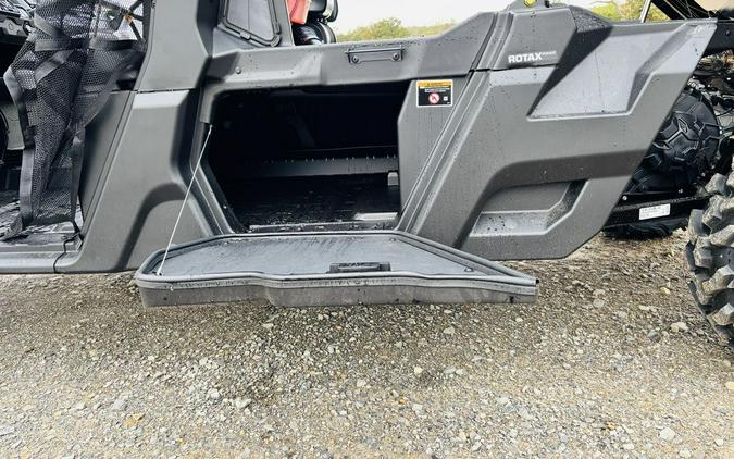 2026 Can-Am® Defender PRO XT HD10