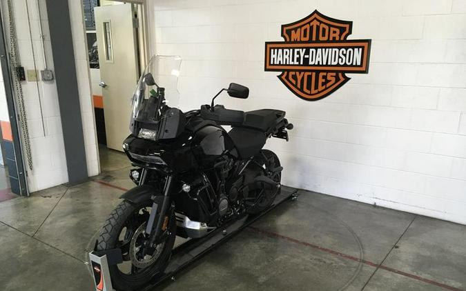 2023 Harley-Davidson® RA1250 - Pan America™ 1250