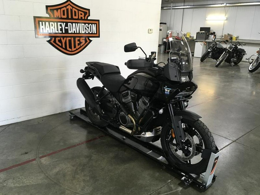 2023 Harley-Davidson® RA1250 - Pan America™ 1250
